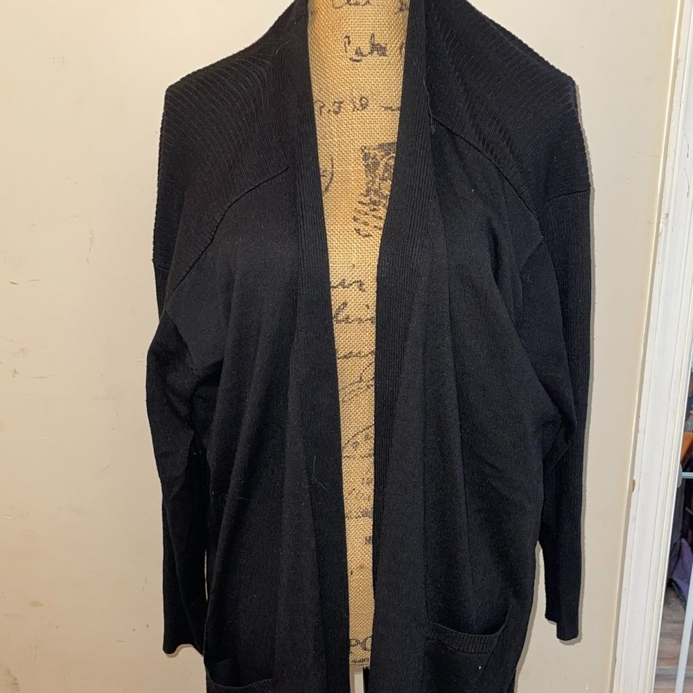 Black Sweater w/Pockets